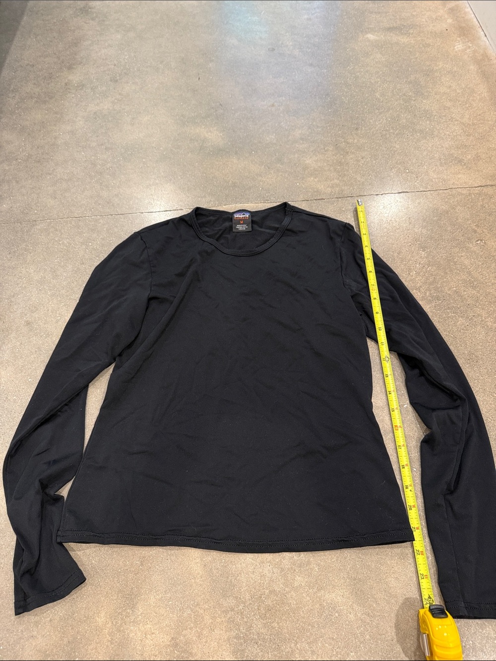 Patagonia Women’s Black Long-Sleeve capaline LS Crew Tee